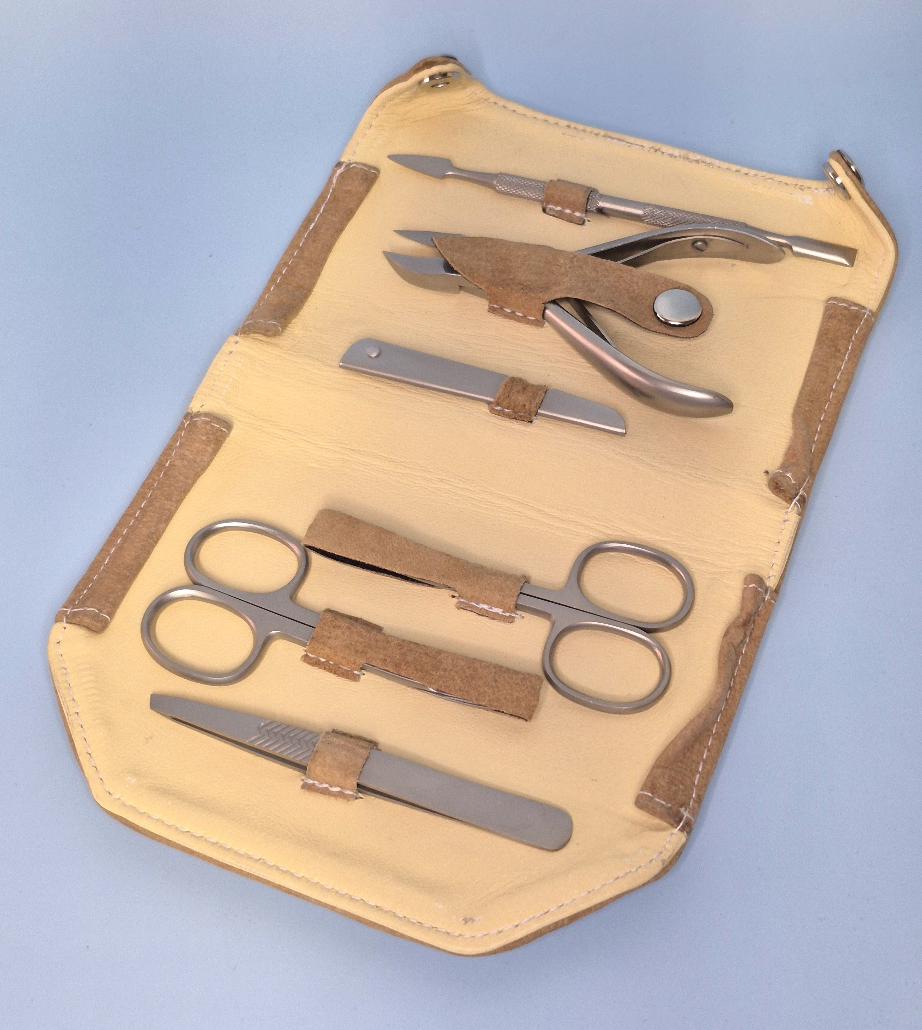 Men's Grooming & Personal Care Kit