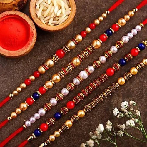 Pretty Designer Rakhi Set With 4 Pcs Ferrero Rocher