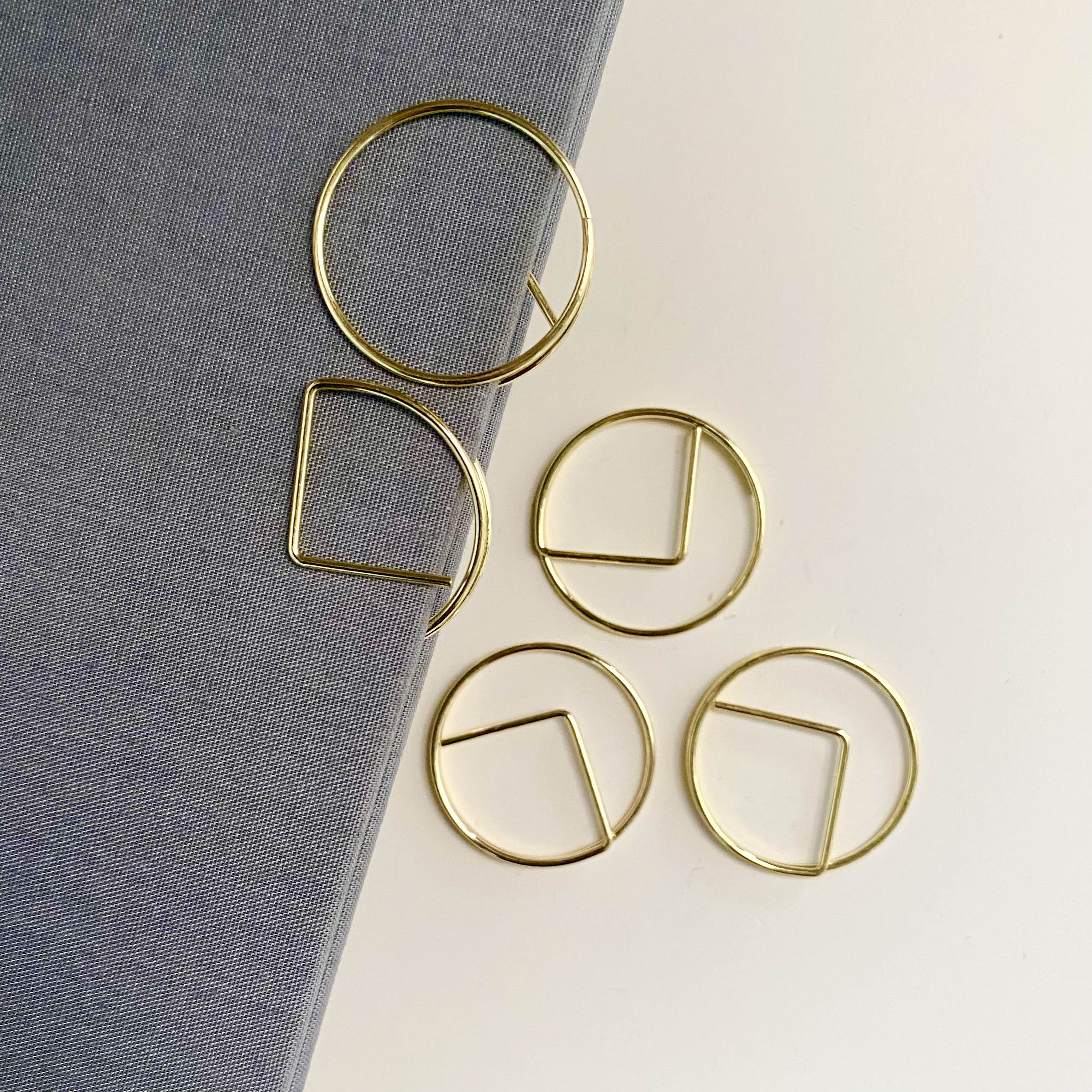 Stylish Gold Paper Clips - Unique Geometric & Decorative Designs (20 PCS)