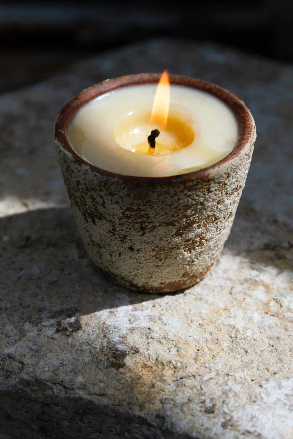 Souchong Debut Earthen Tallow Candle – Smoke-Brushed Terracotta Vessel 4 oz